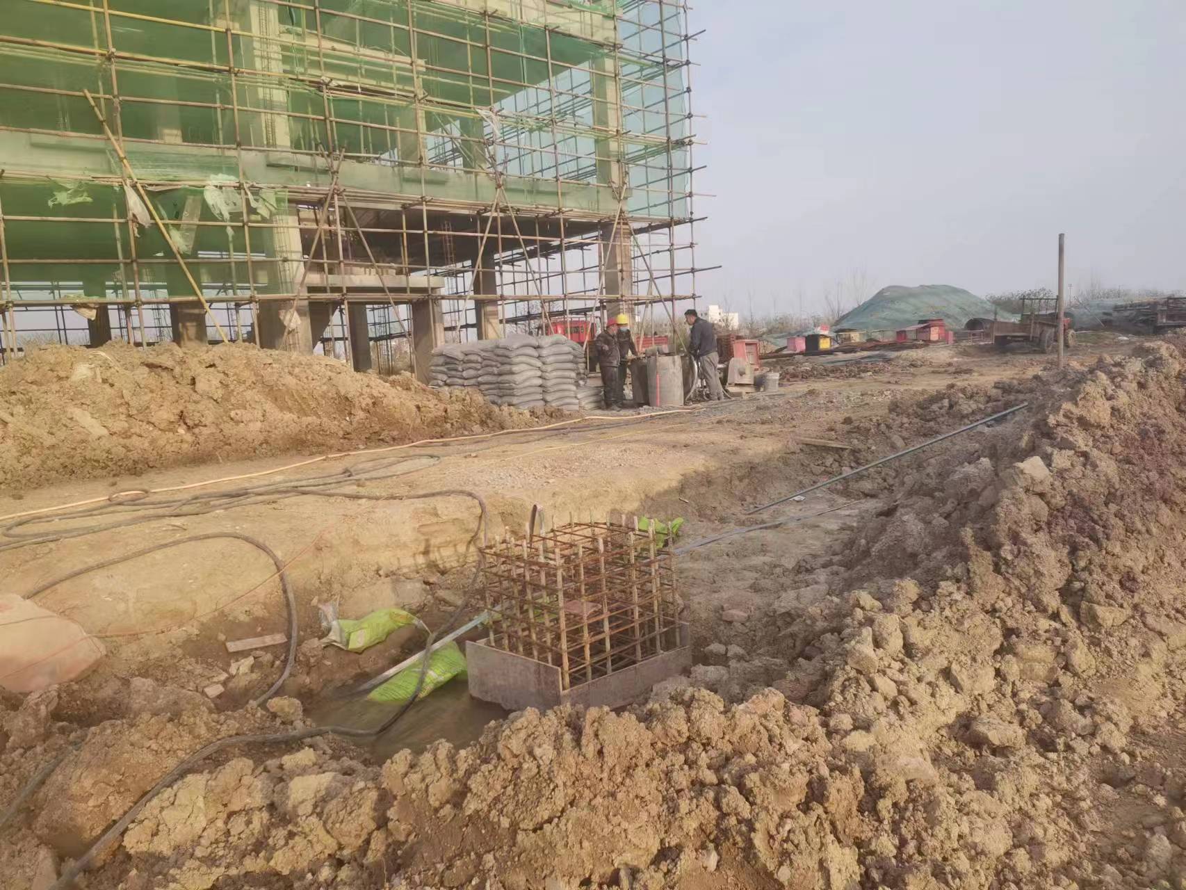 桐乡当桥梁出现裂缝的时候应该及时加固修补